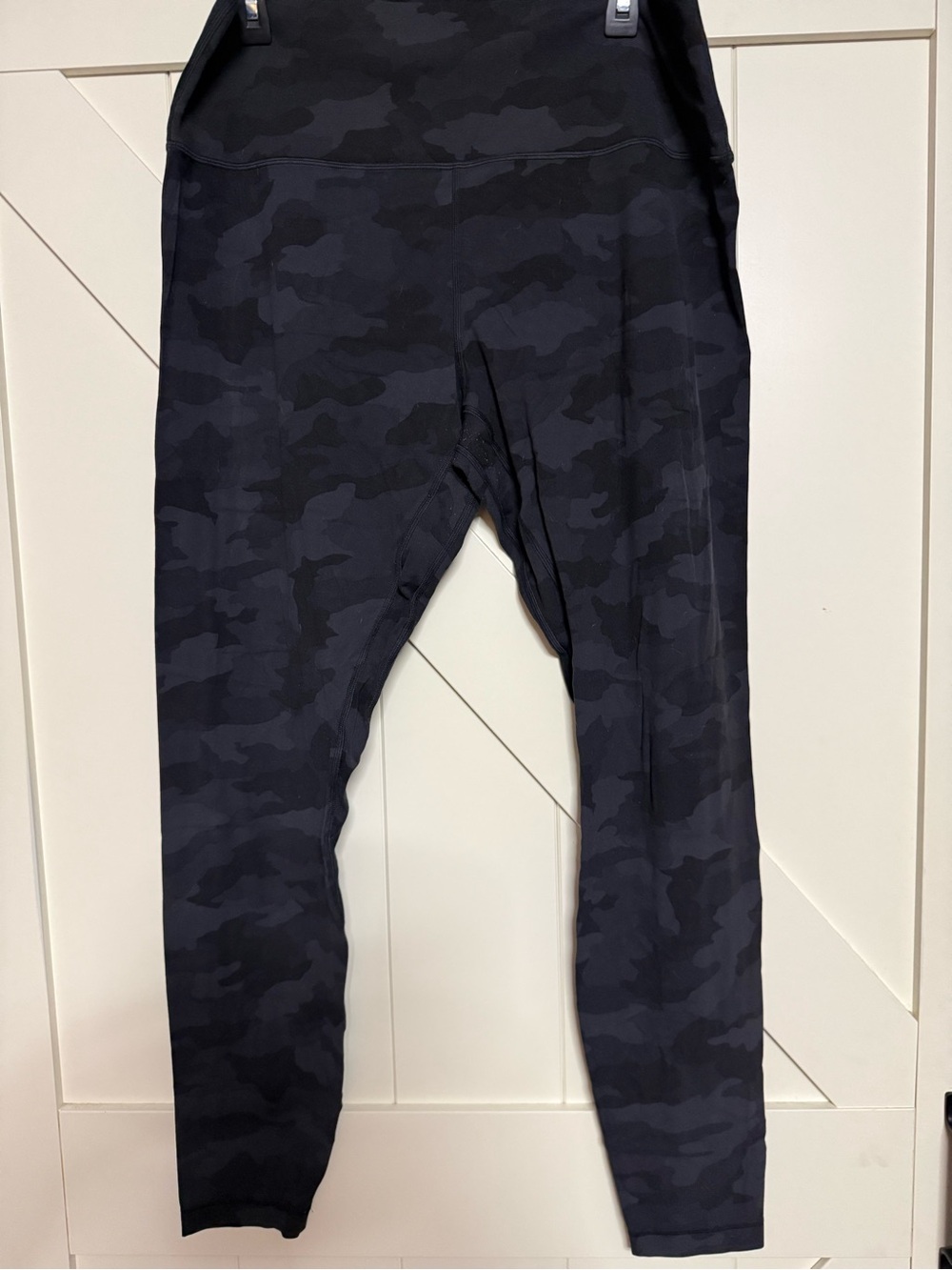 Lululemon size 18 leggings camo